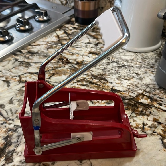 French fry potato vegetable slicer from ship to shore, small kitchen appliance - Picture 1 of 9